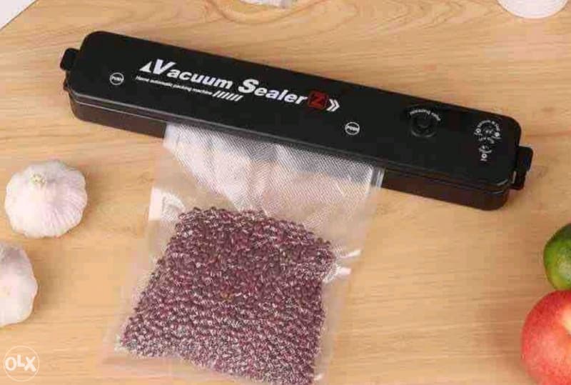 VAKUMIRKA APARAT ZA VAKUMIRANJE HRANE NAMIRNICA 066 494491 2