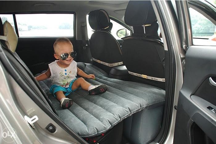 AUTO MADRAC DUSEK ZA AUTO  SIVI