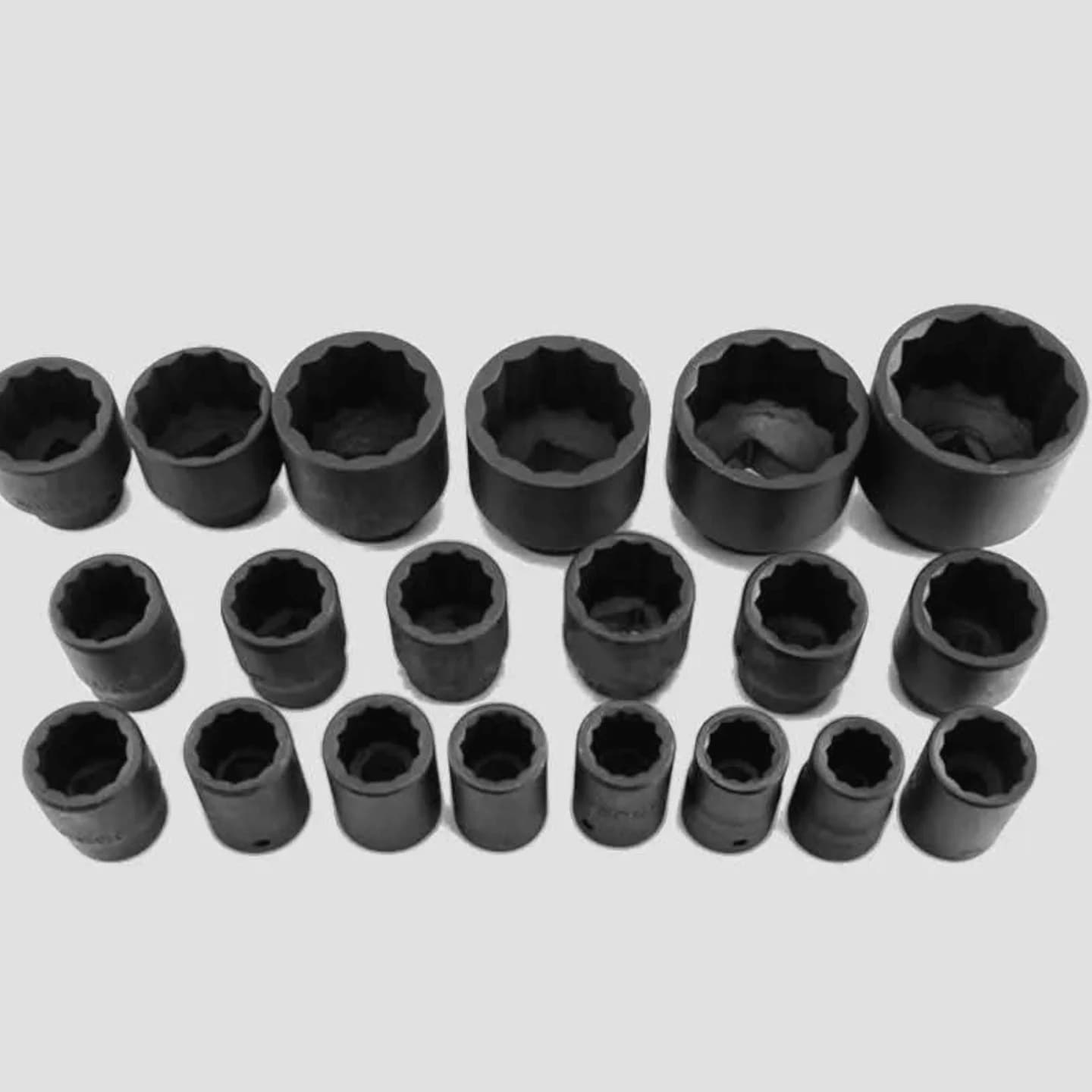 Set Teških Kovanih Gedora za Kamion 2